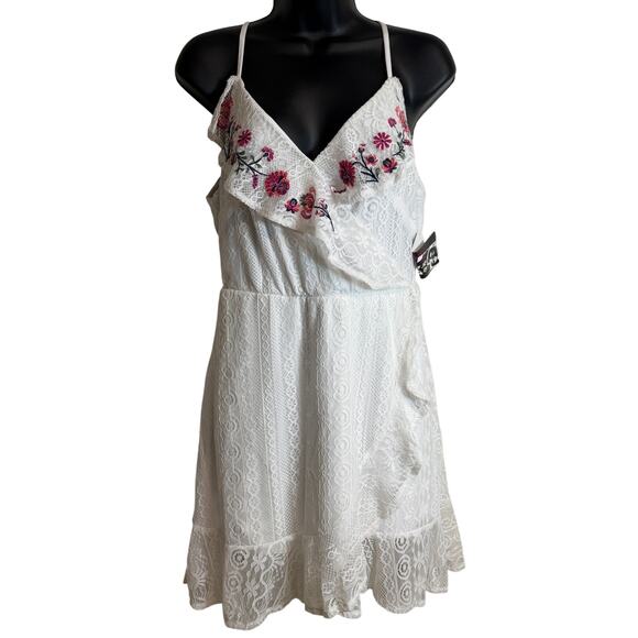 Trixx Dresses & Skirts - Trixx Women Dress Fit Flare Size Medium Faux Wrap Boho Festival Ruffle NWT New